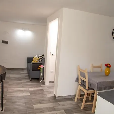 Donna Carmen * ナポリ