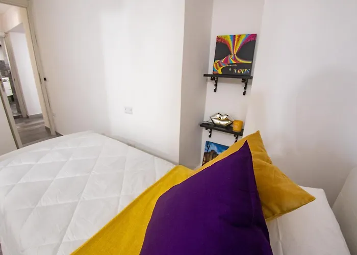 Donna Carmen * Naples